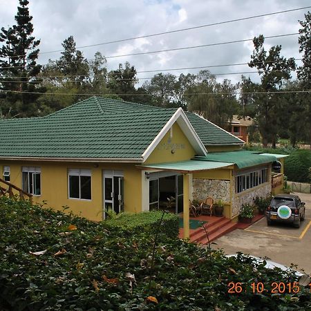 Little Woods Inn Mbarara Extérieur photo